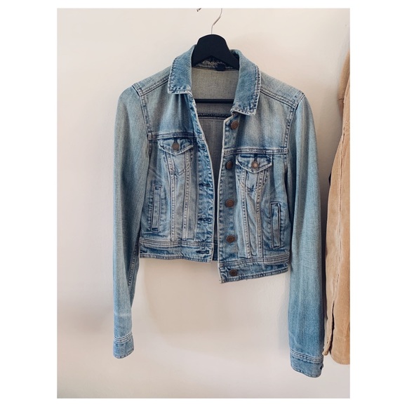 American Eagle // Cropped Denim Jacket - Picture 2 of 14